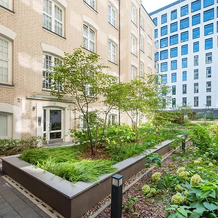 Luxury 2-bedroom Penthouse Skyline 15m Terrace, Garage, Gym, Rooftop & Only 500 M To Metro Apartman