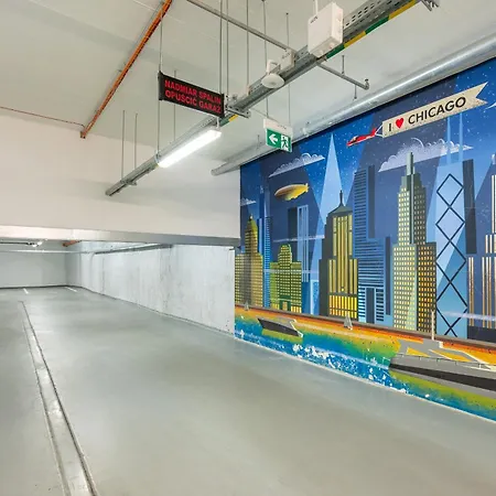 Luxury 2-bedroom Penthouse Skyline 15m Terrace, Garage, Gym, Rooftop & Only 500 M To Metro Apartman