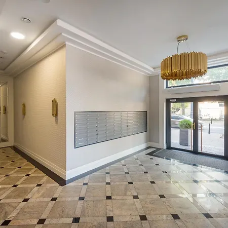 Luxury 2-bedroom Penthouse Skyline 15m Terrace, Garage, Gym, Rooftop & Only 500 M To Metro Апартаменты *