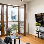 Luxury 2-bedroom Penthouse Skyline 15m Terrace, Garage, Gym, Rooftop & Only 500 M To Metro * Varşova