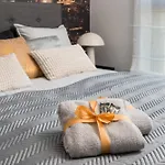 Luxury 2-bedroom Penthouse Skyline 15m Terrace, Garage, Gym, Rooftop & Only 500 M To Metro Daire *