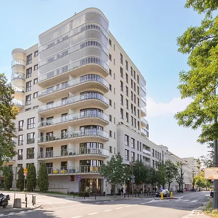 Daire Luxury 2-bedroom Penthouse Skyline 15m Terrace, Garage, Gym, Rooftop & Only 500 M To Metro *